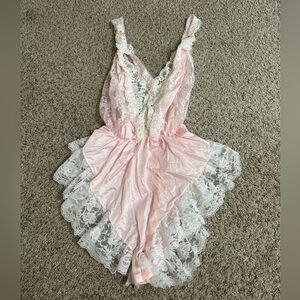 Tosca Of California Vintage Womens Romper Size Medium Pink Lace Teddy Lace Nylon